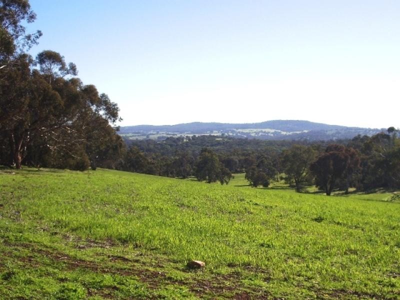 82 Moondyne Road, Mokine via, Northam WA 6401