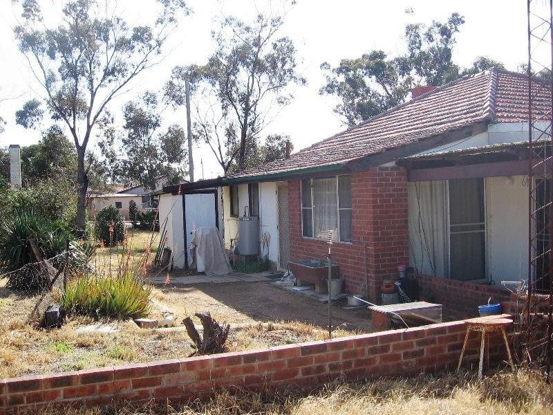 88 Mitchell Street, Cunderdin WA 6407