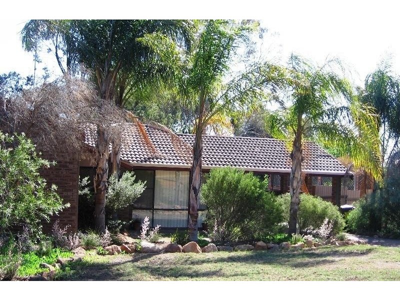 11 Doctors Drive, Northam WA 6401