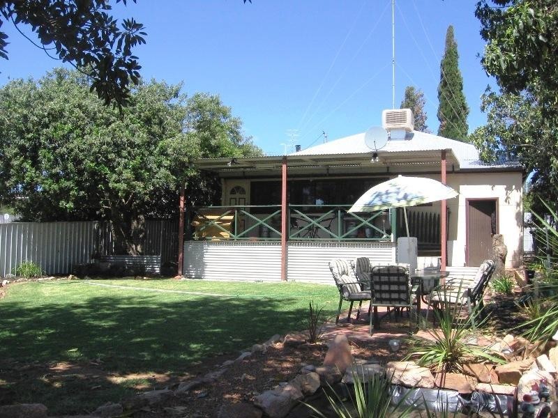 56 Stirling Street, Northam WA 6401