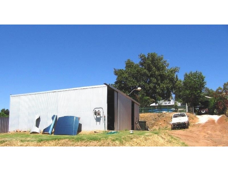 56 Stirling Street, Northam WA 6401