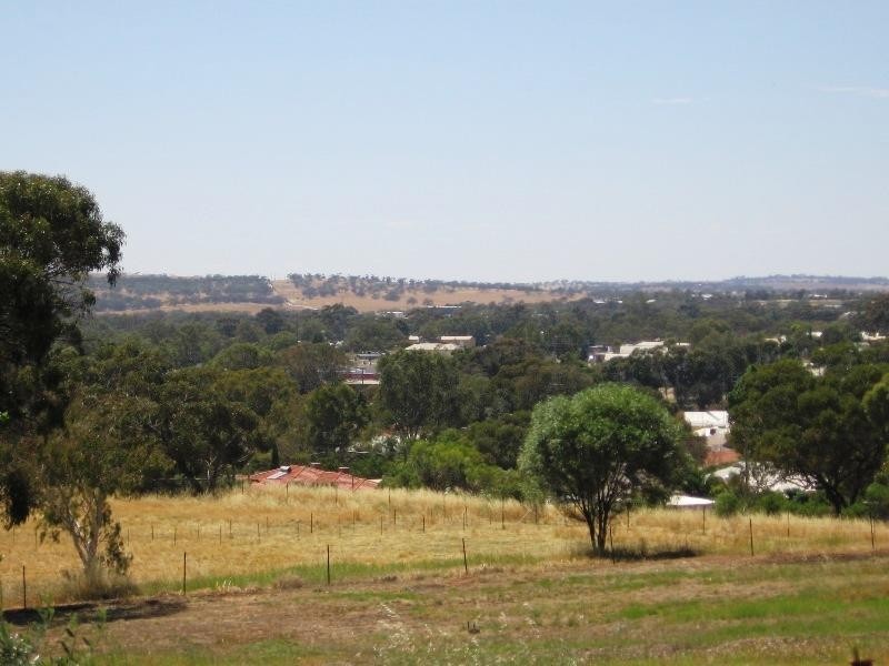 56 Stirling Street, Northam WA 6401