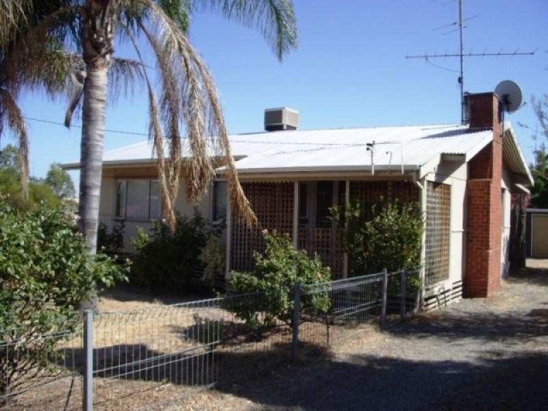 92 Newcastle Road, Northam WA 6401