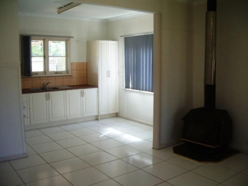 92 Newcastle Road, Northam WA 6401