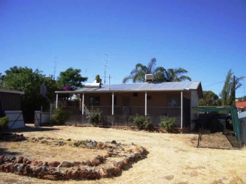 92 Newcastle Road, Northam WA 6401