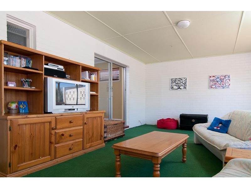 6 Sheenan Road, Cunderdin WA 6407