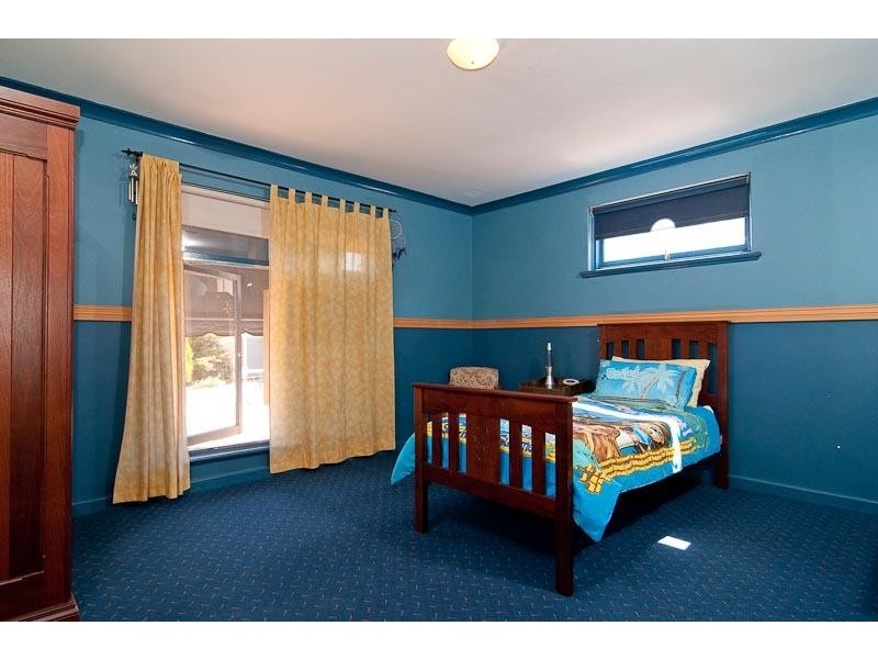 6 Sheenan Road, Cunderdin WA 6407