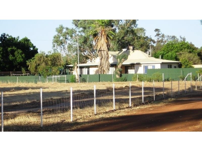 409 Northam York Road Muluckine, Northam WA 6401