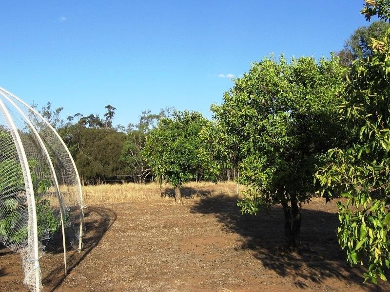 409 Northam York Road Muluckine, Northam WA 6401