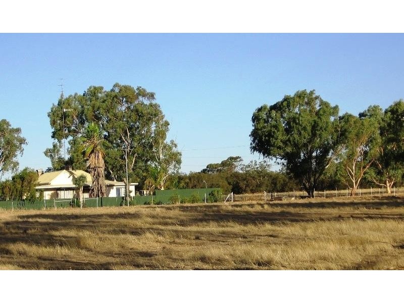 409 Northam York Road Muluckine, Northam WA 6401