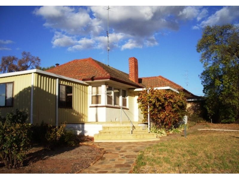 57 Gairdner Street, Northam WA 6401