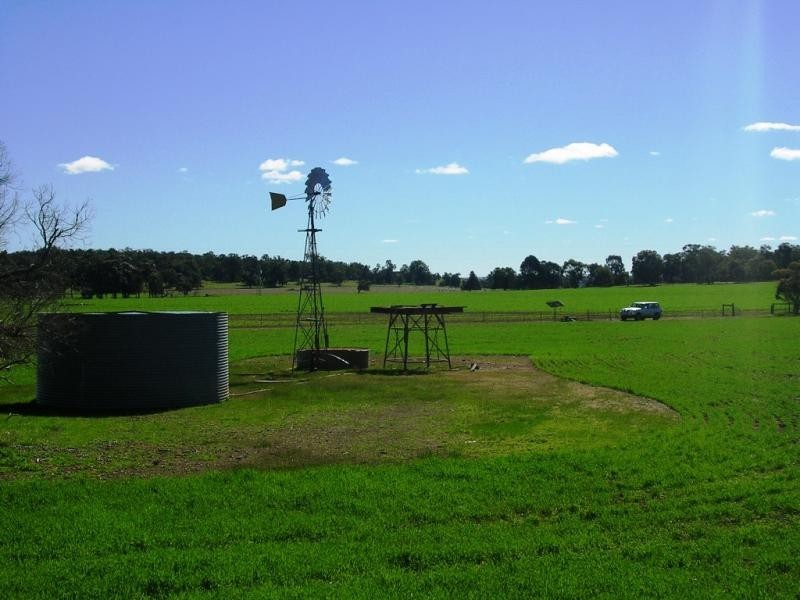 566 FERNIE RD, Toodyay WA 6566