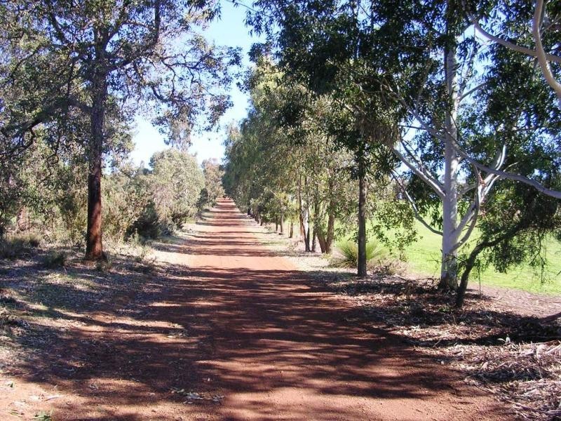 566 FERNIE RD, Toodyay WA 6566