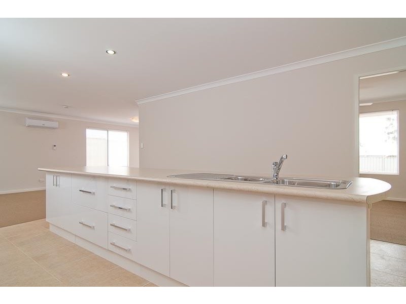 6 Oakover Place, Northam WA 6401