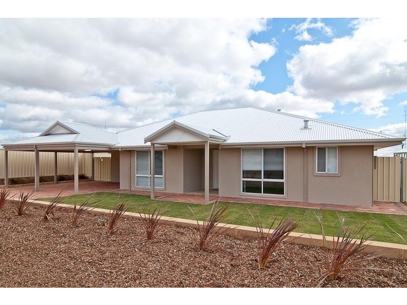 6 Oakover Place, Northam WA 6401