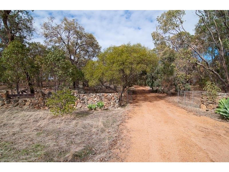 238 Benrua Road Clackline Via, Northam WA 6401