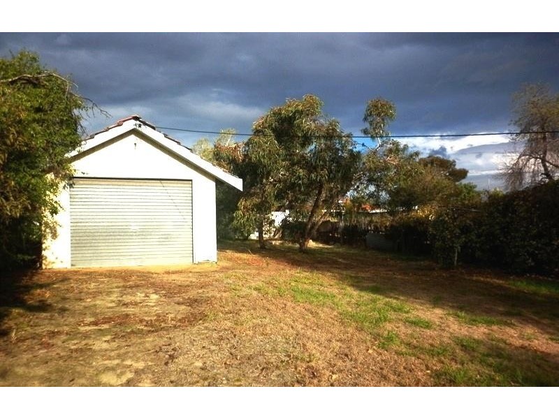 19 Burnside Avenue, Northam WA 6401