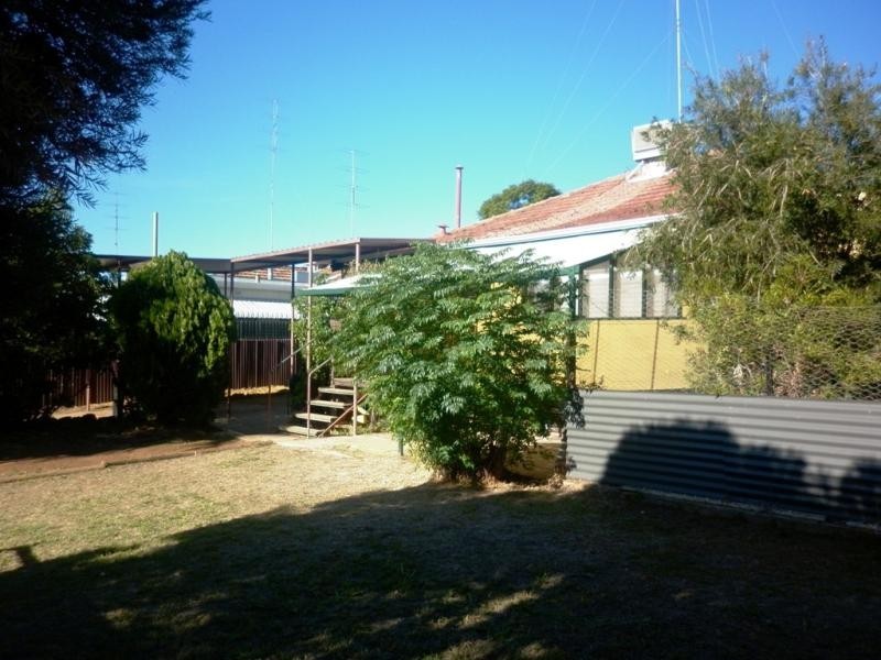 15 Perina Way, Northam WA 6401