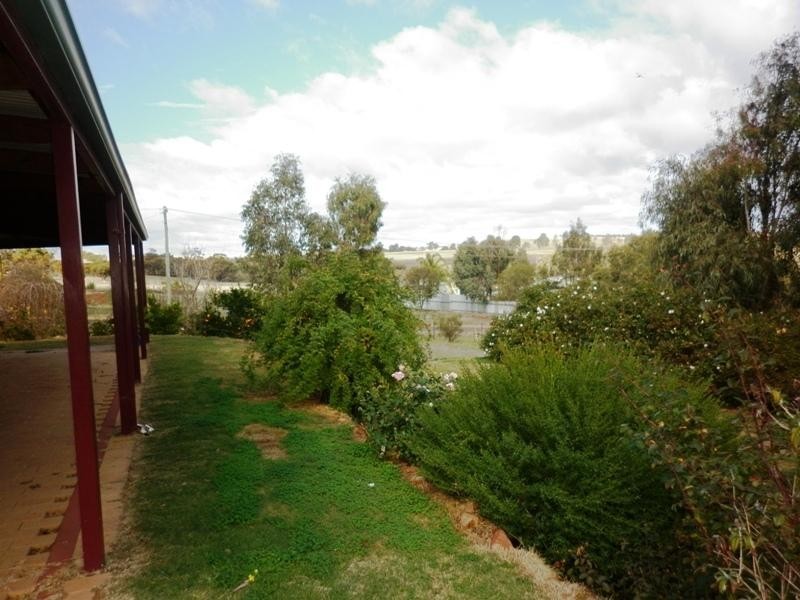 19 Garrigan Close, Northam WA 6401