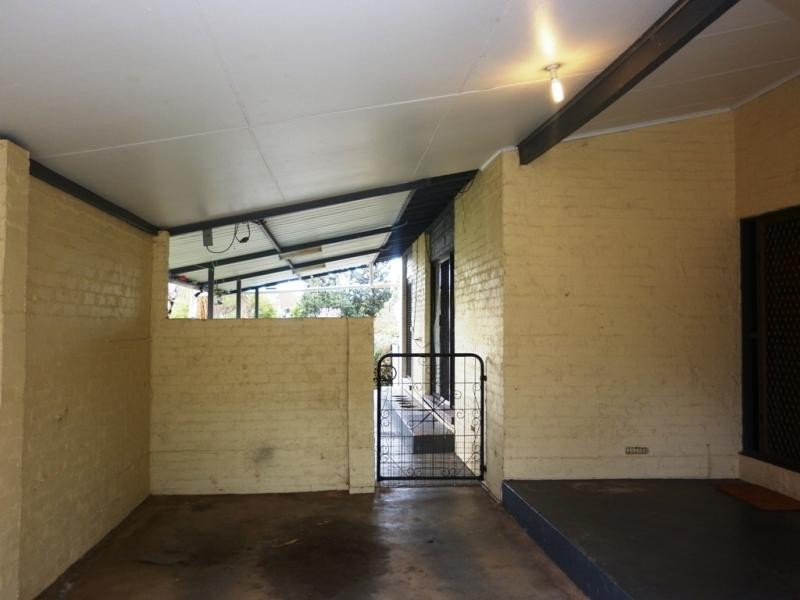 11 Gibbings Street, Northam WA 6401