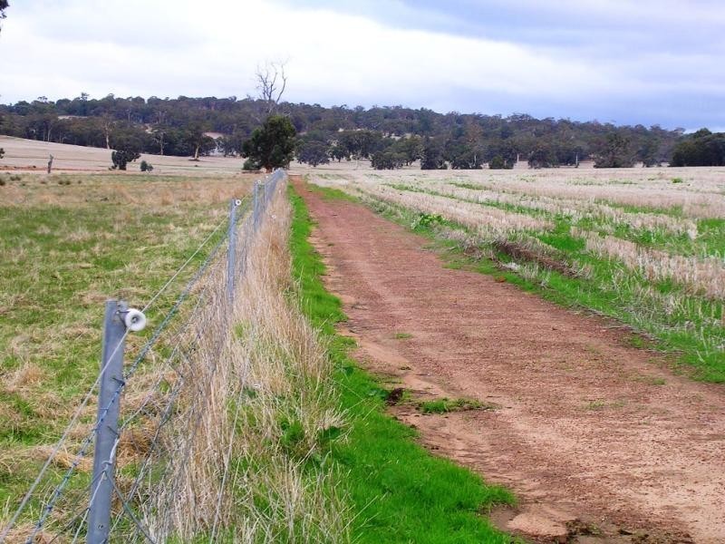 215 Beard Rd, Culham via, Toodyay WA 6566