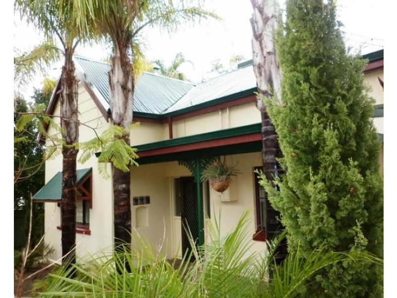 16 Habgood Street, Northam WA 6401