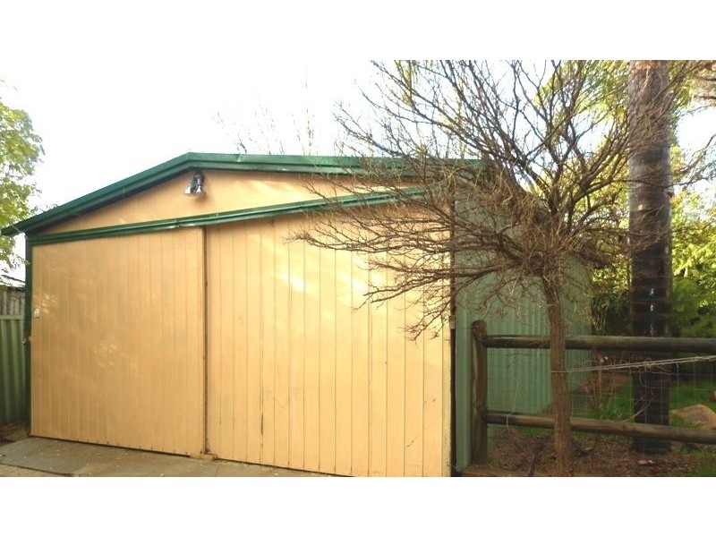 16 Habgood Street, Northam WA 6401