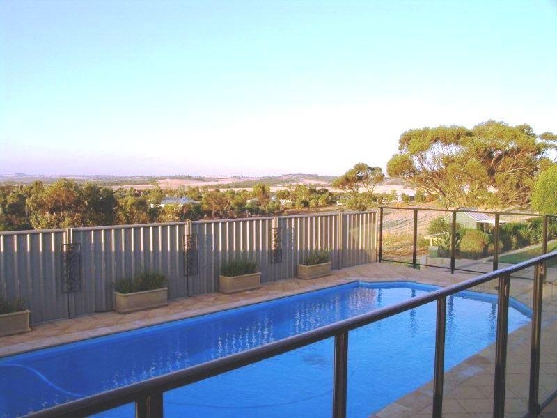 7 Loton Drive, Northam WA 6401