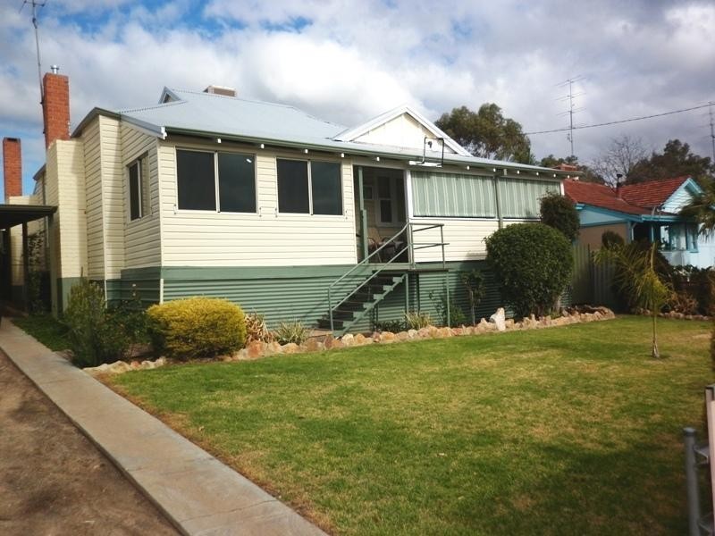 10 Queen Street, Northam WA 6401