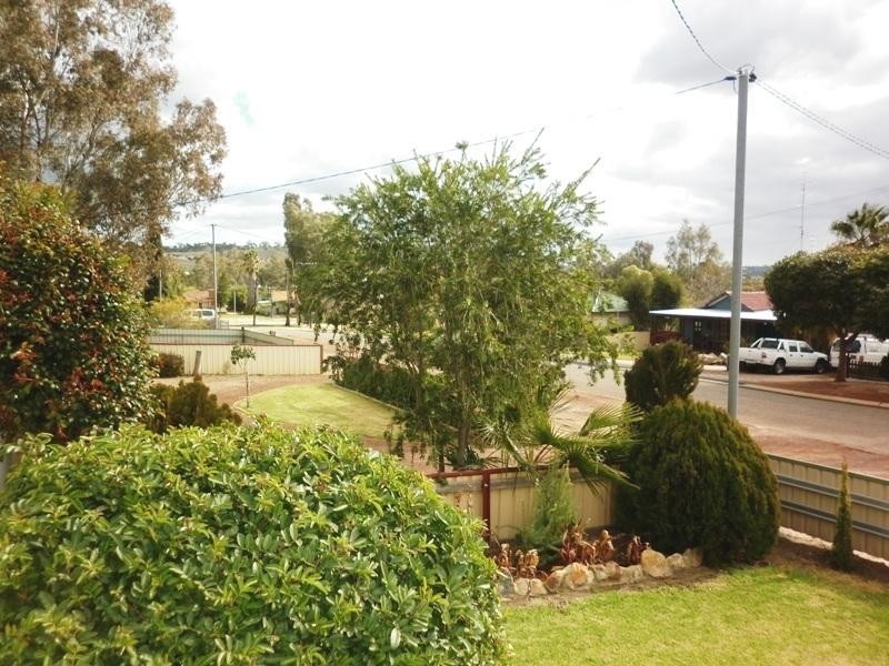 10 Queen Street, Northam WA 6401