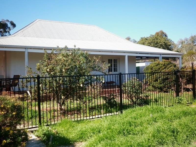 55 East Street, Northam WA 6401