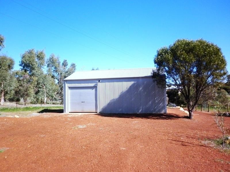 55 East Street, Northam WA 6401