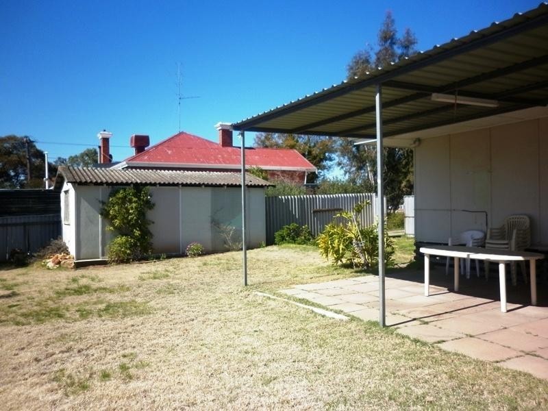 19 Hawes Street, Northam WA 6401