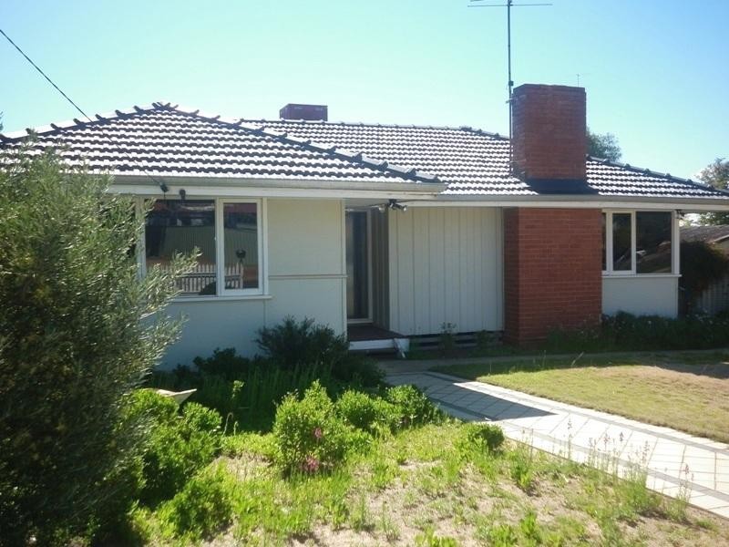 19 Hawes Street, Northam WA 6401