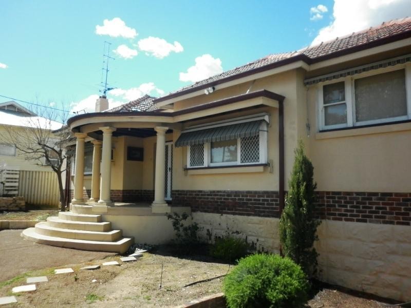 6 Newcastle Road, Northam WA 6401