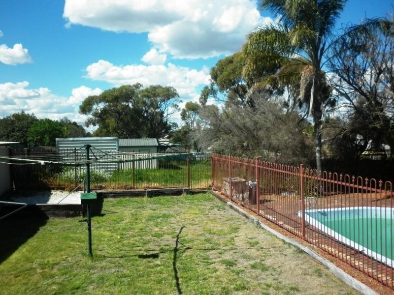 6 Newcastle Road, Northam WA 6401