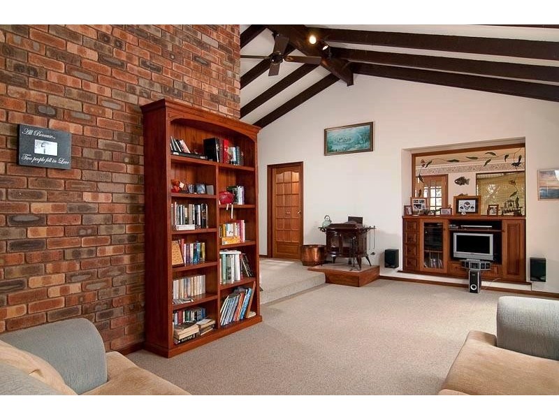 238 Benrua Road, Clackline WA 6564