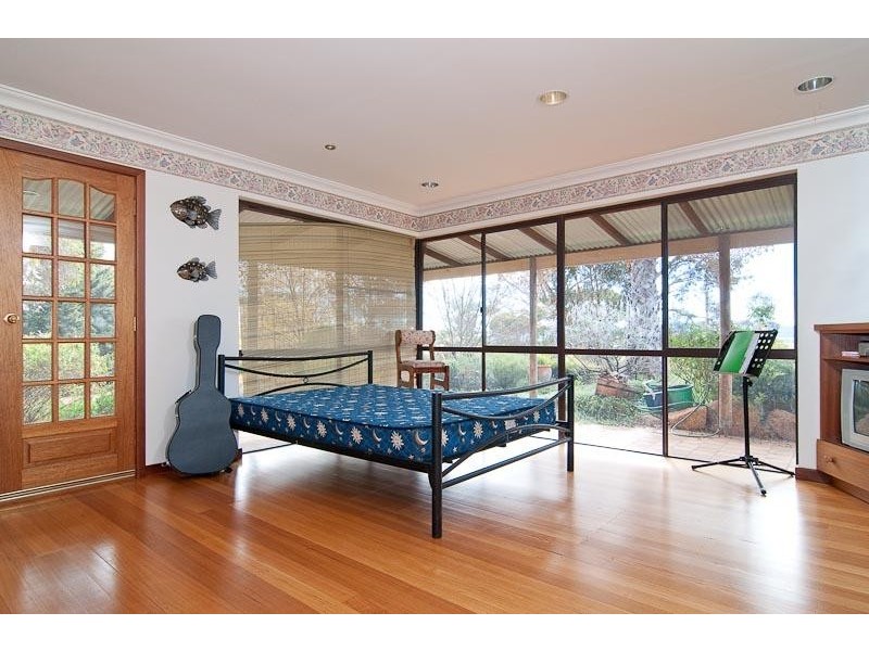 238 Benrua Road, Clackline WA 6564