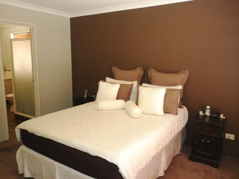 9 Birdie Place, Northam WA 6401