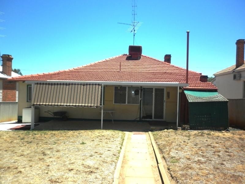 13 Burnside Avenue, Northam WA 6401