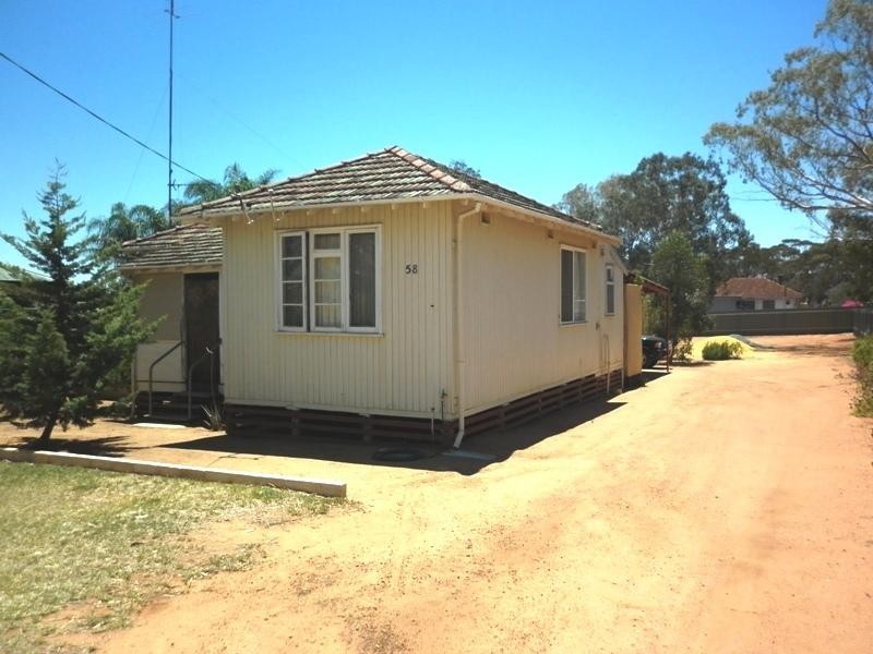 58 James Street, Goomalling WA 6460