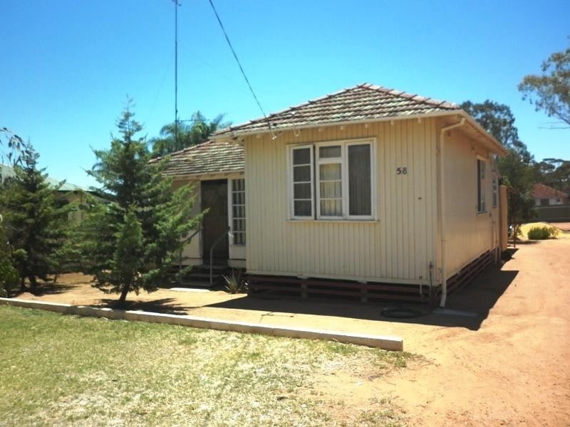 58 James Street, Goomalling WA 6460