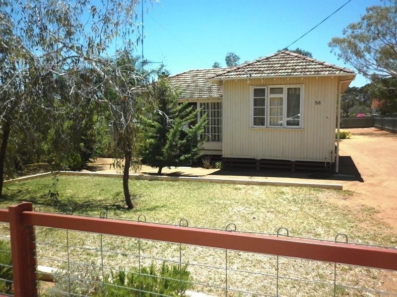 58 James Street, Goomalling WA 6460
