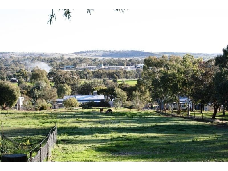 57 Goomalling Road, Northam WA 6401