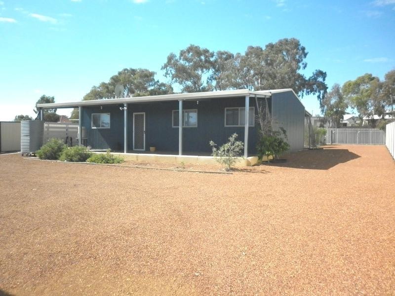 21 Railway Terrace, Goomalling WA 6460
