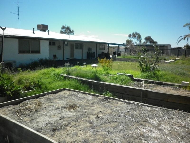 27 Carroll Street, Grass Valley via, Northam WA 6401