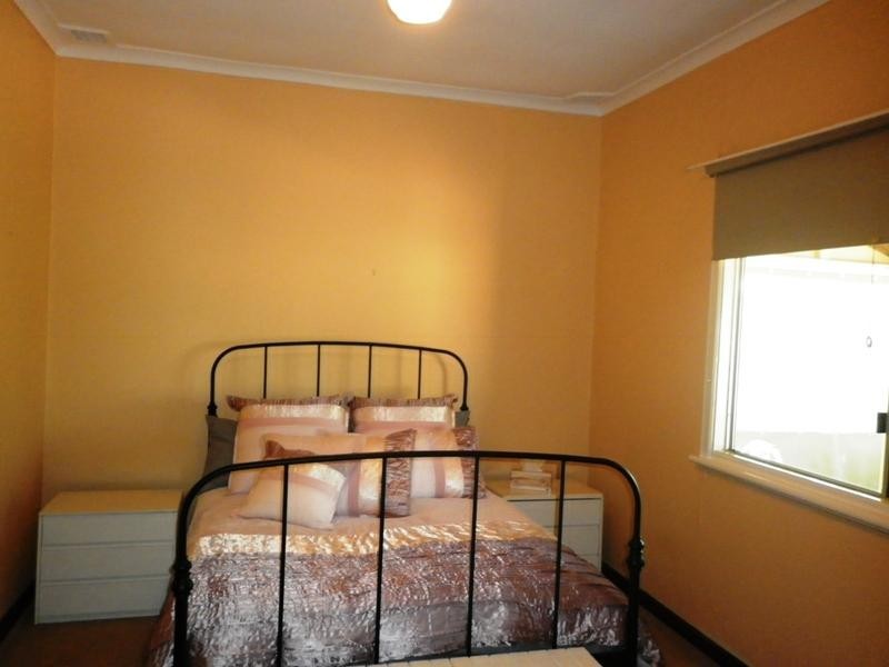 38 Selby Street, Northam WA 6401