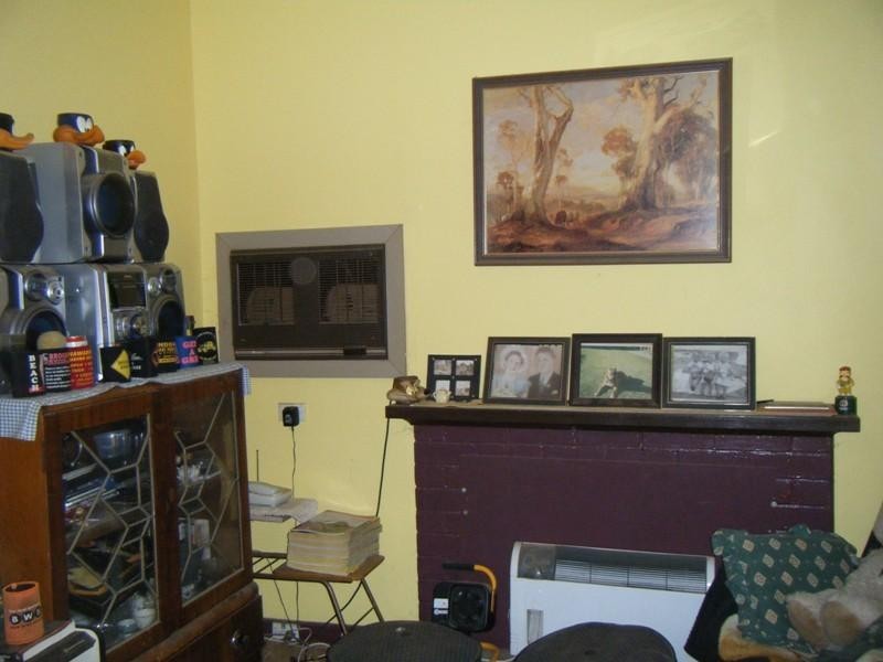 6 Mocardy Street, Wongan Hills WA 6603