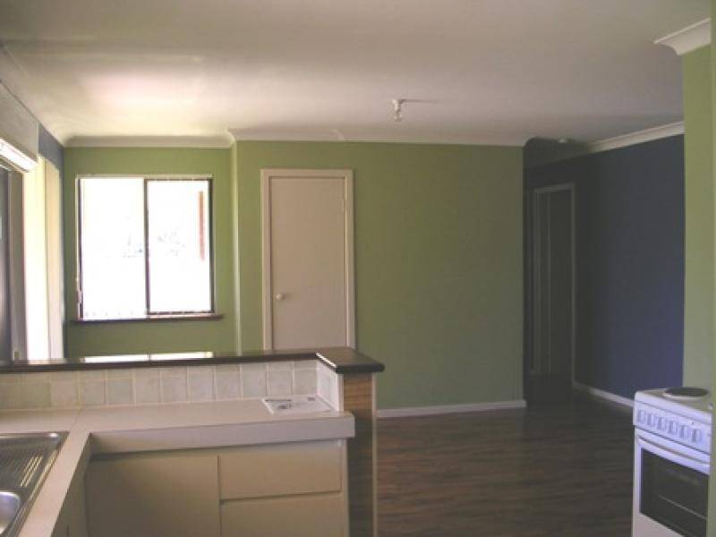 4 FUNSTON COURT, Harvey WA 6220