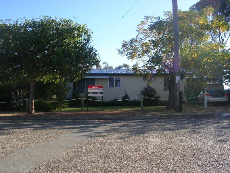 18 NEW STREET, York WA 6302